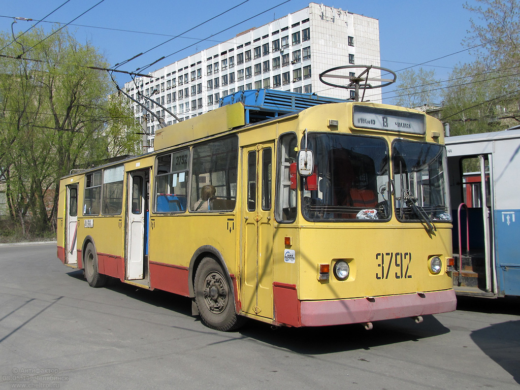 Челябинск, ЗиУ-682Г10 № 3792