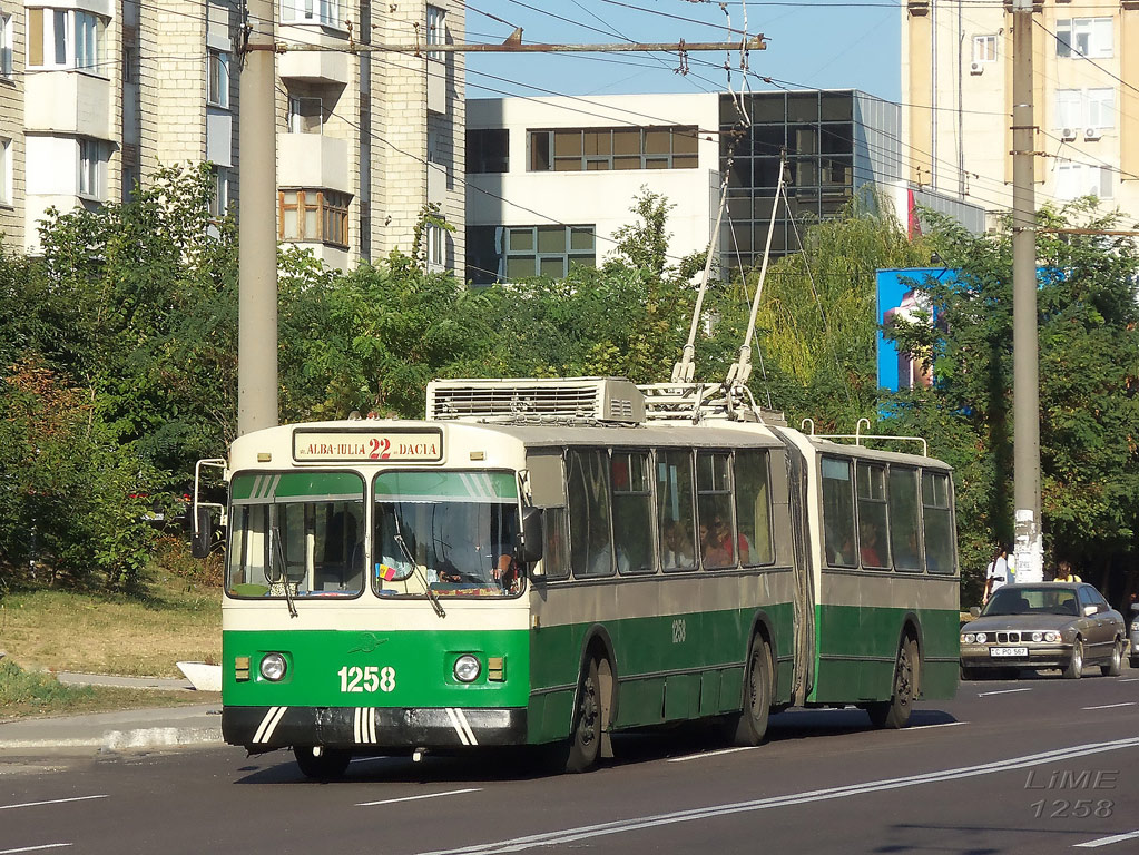 Кишинёв, ЗиУ-683В01 № 1258