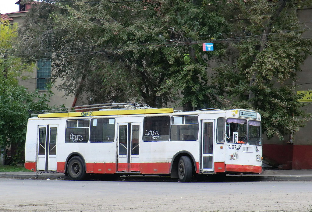 Саратов, ЗиУ-52642 № 1207