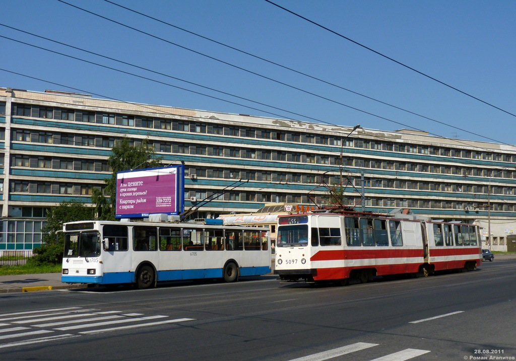 Санкт-Петербург, БКМ 20101 № 6705; Санкт-Петербург, ЛВС-86К № 5097 Санкт-Петербург, БКМ 20101 № 6705; Санкт-Петербург, ЛВС-86К № 5097