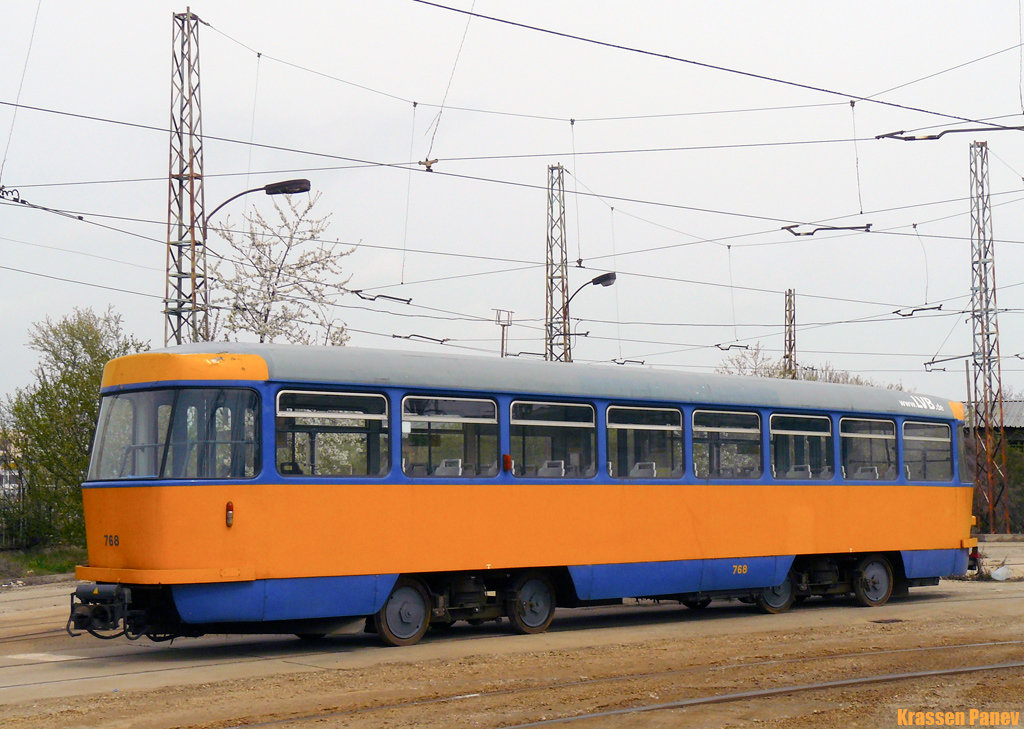 София, Tatra B4D-M № 4768; София — Доставка и разтоварване на Т4D-M2 от Лайпциг — 12.04.2010 г.