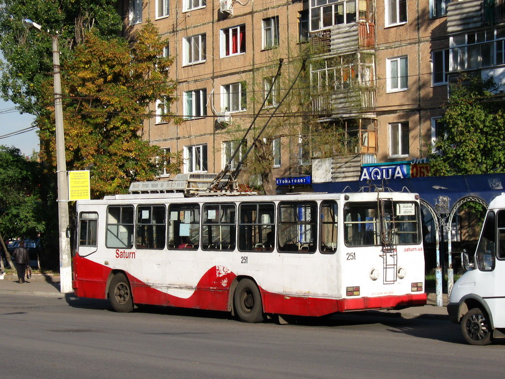 Кропивницкий, ЮМЗ Т2 № 251