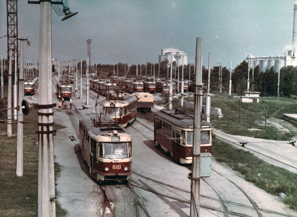 Kamjanskė, Tatra T3SU nr. 638; Kamjanskė, Tatra T3SU nr. 614; Kamjanskė, Tatra T3SU nr. 610; Kamjanskė, Tatra T3SU nr. 598; Kamjanskė, Tatra T3SU nr. 555; Kamjanskė, Tatra T3SU nr. 642