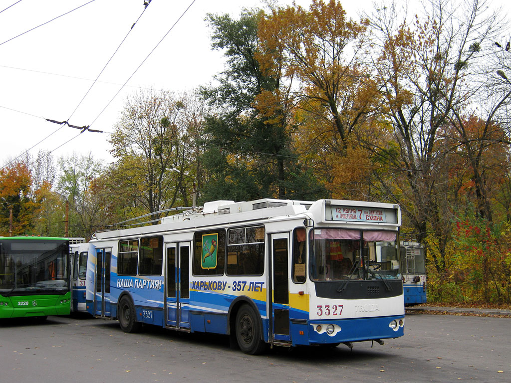 Харьков, ЗиУ-682Г-016.02 № 3327