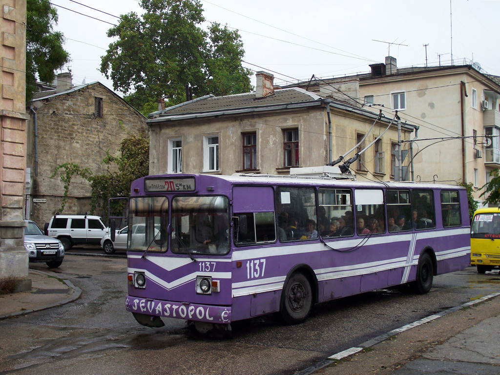 Севастополь, ЗиУ-682В [В00] № 1137