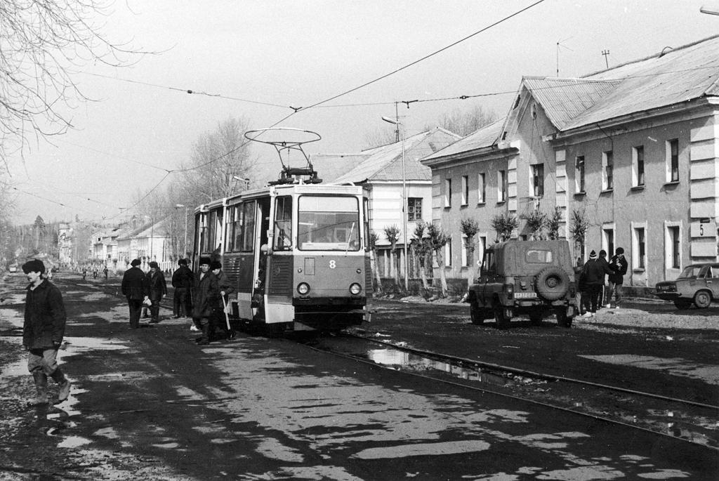 Волчанск, 71-605 (КТМ-5М3) № 8; Волчанск — Старые фотографии