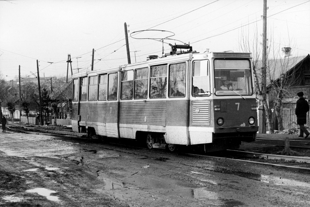 Карпинск, 71-605 (КТМ-5М3) № 7; Карпинск — Старые фотографии Карпинск, 71-605 (КТМ-5М3) № 7; Карпинск — Старые фотографии