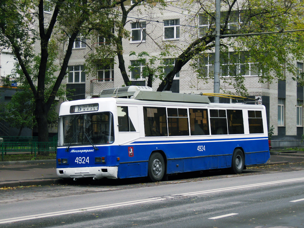 Moskva, BTZ-52761R č. 4924