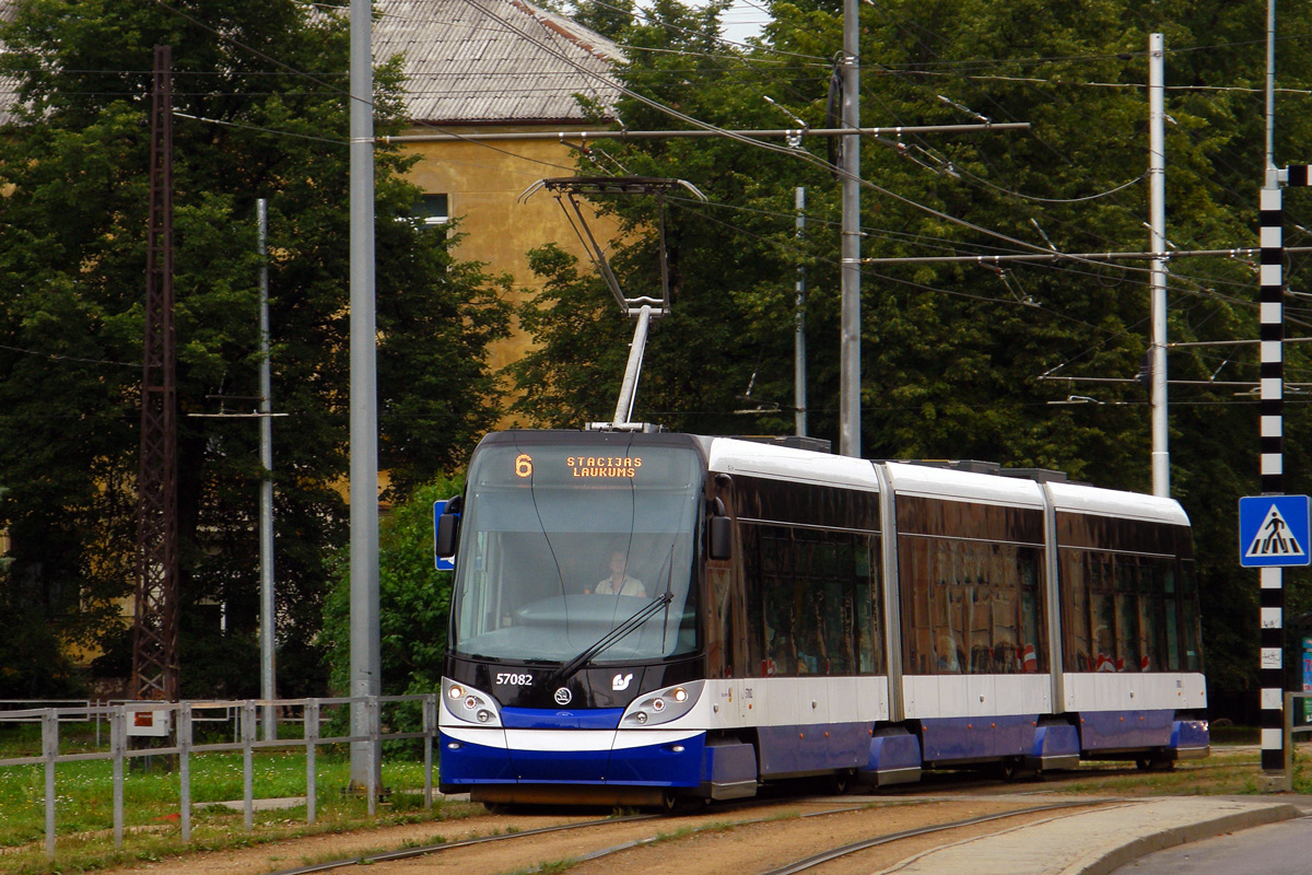Рига, Škoda 15T ForCity Alfa Riga № 57082