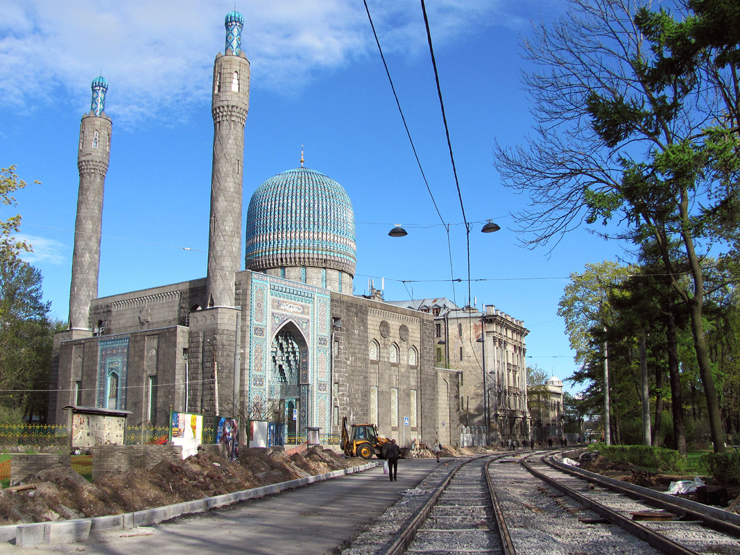 Saint-Pétersbourg — Track repairs