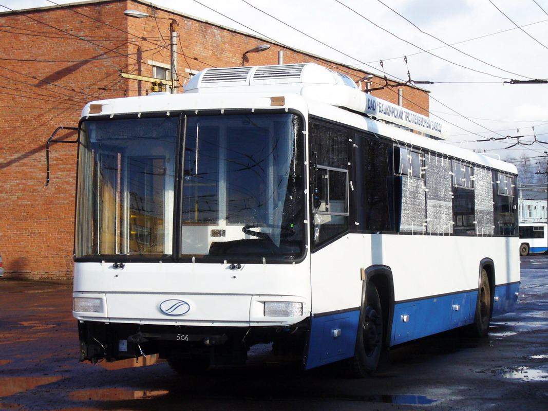 Киров, БТЗ-52767Р № 403