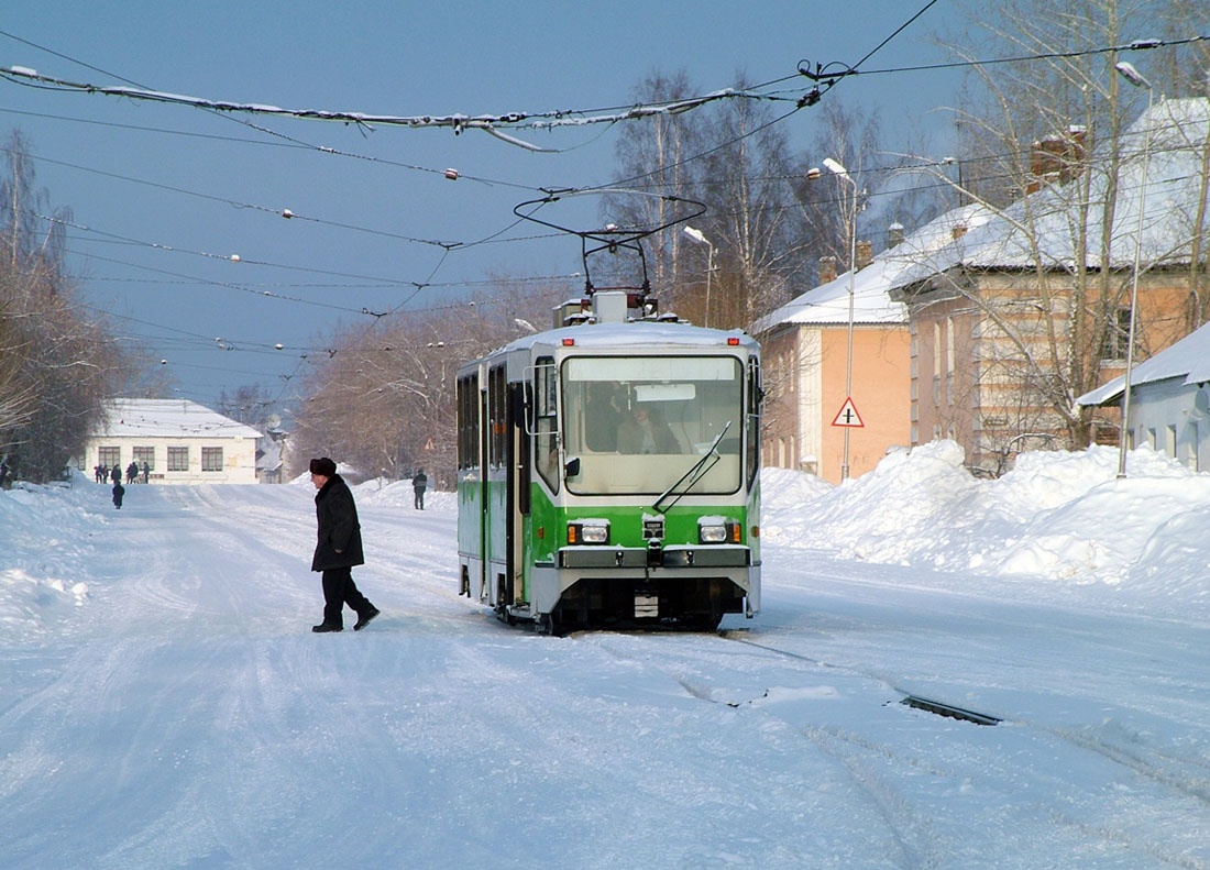 Volchansk, 71-402 # 2