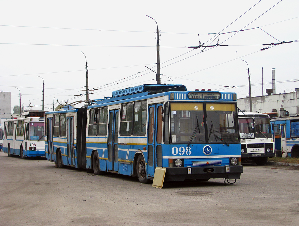 Белая Церковь, ЮМЗ Т1 № 098