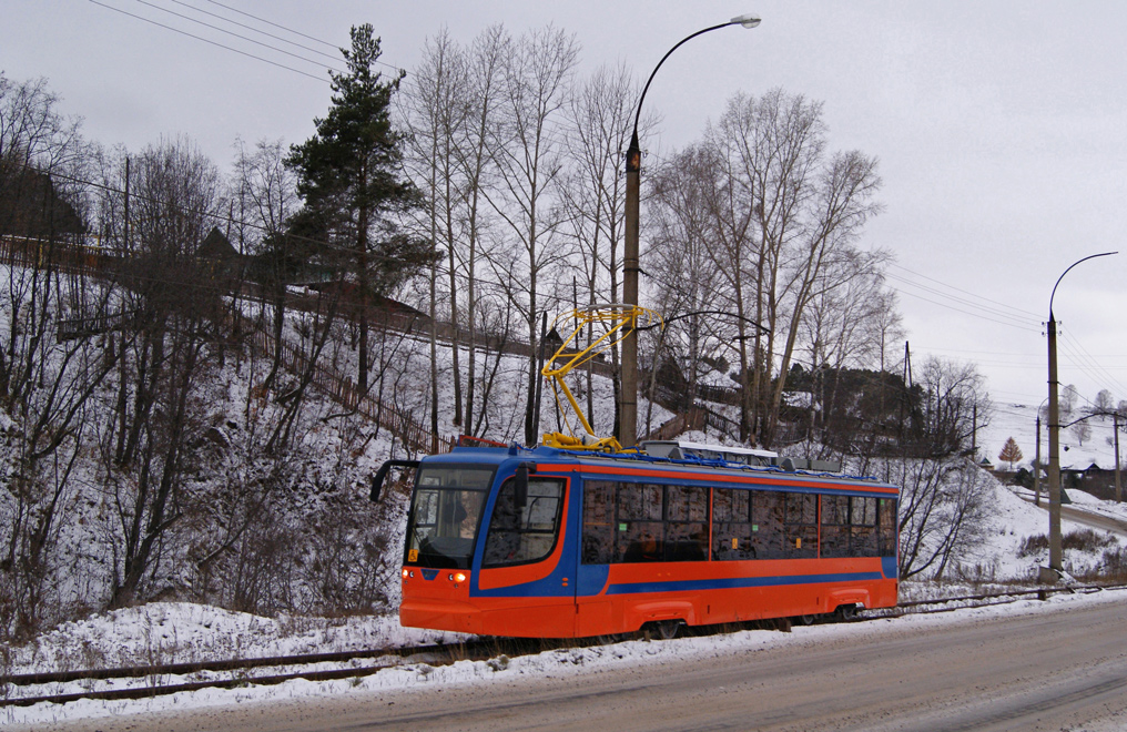 Пермь, 71-623-00 № 572; Усть-Катав — Новые вагоны