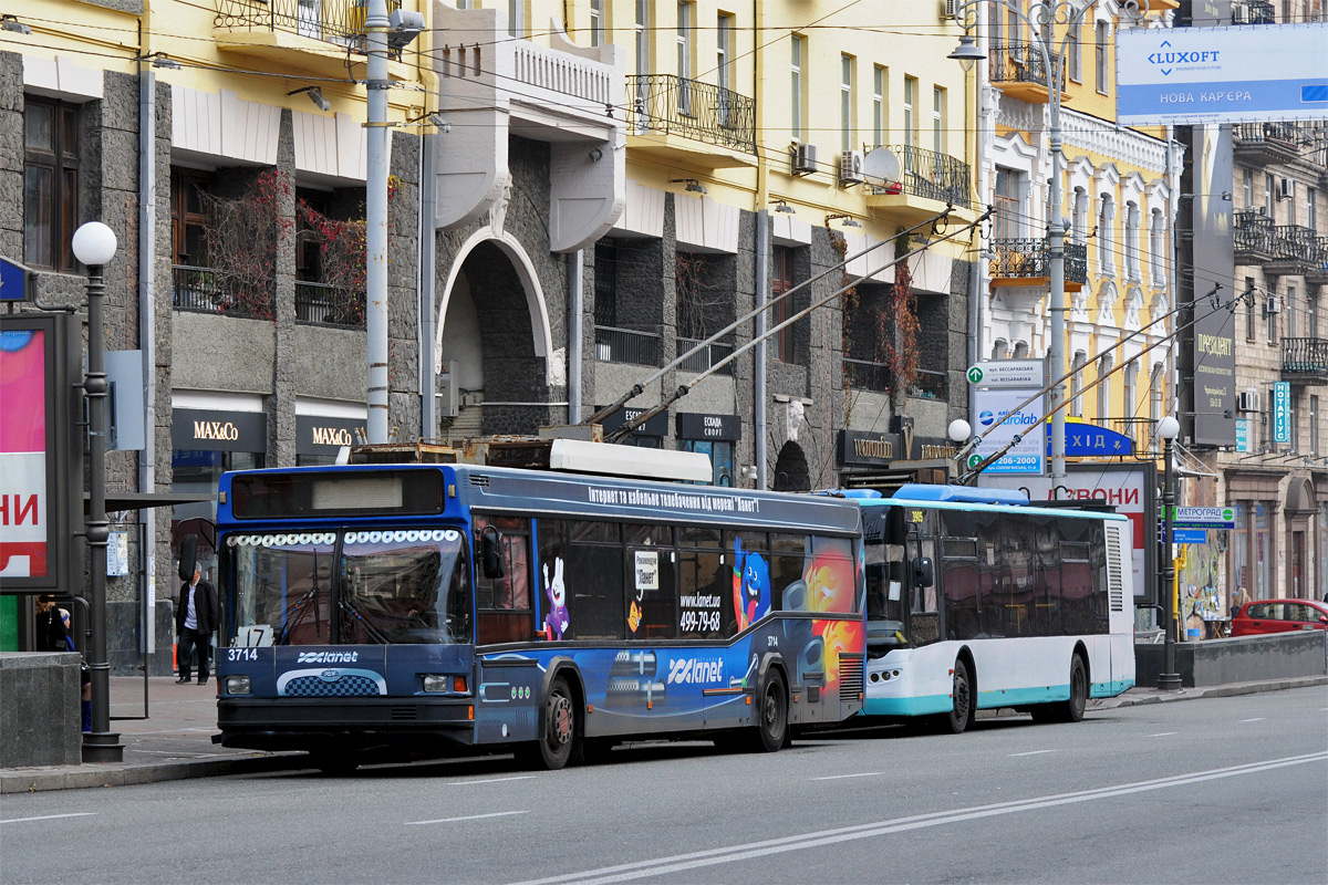 Киев, МАЗ-103Т № 3714