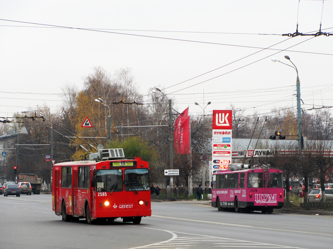 Нижний Новгород, Нижтролл (ЗиУ-682Г) № 2585; Нижний Новгород, Нижтролл (ЗиУ-682В) № 2579