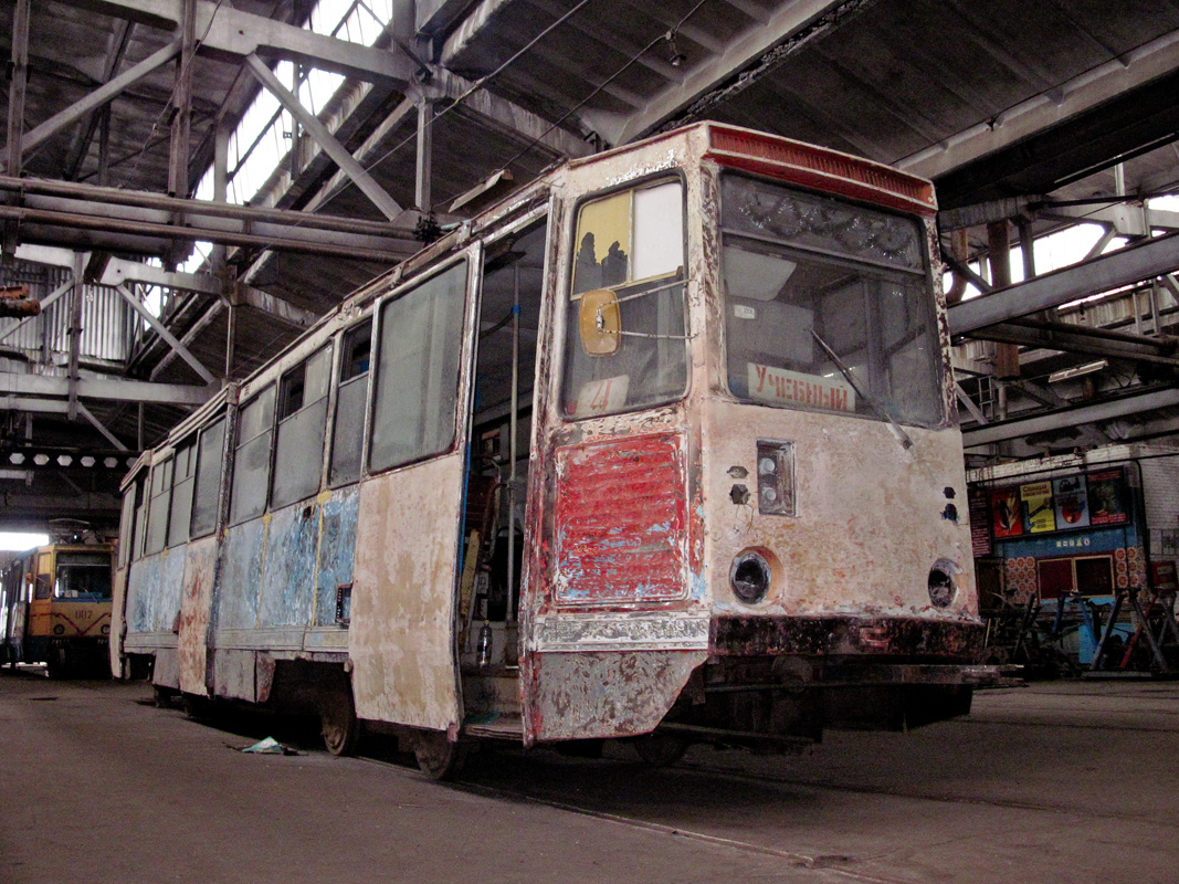 Константиновка, 71-605 (КТМ-5М3) № 001