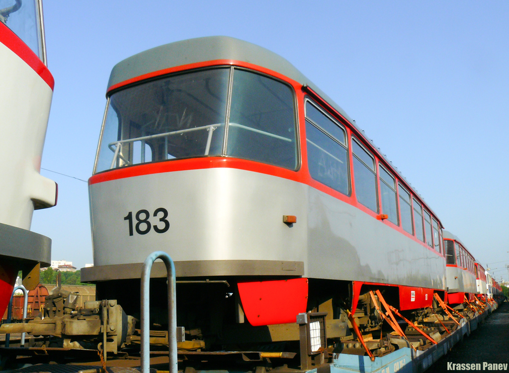 София, Tatra B4DC № 183; София — Доставка и разтоварване на T4D-C от Хале — юли 2011 г.