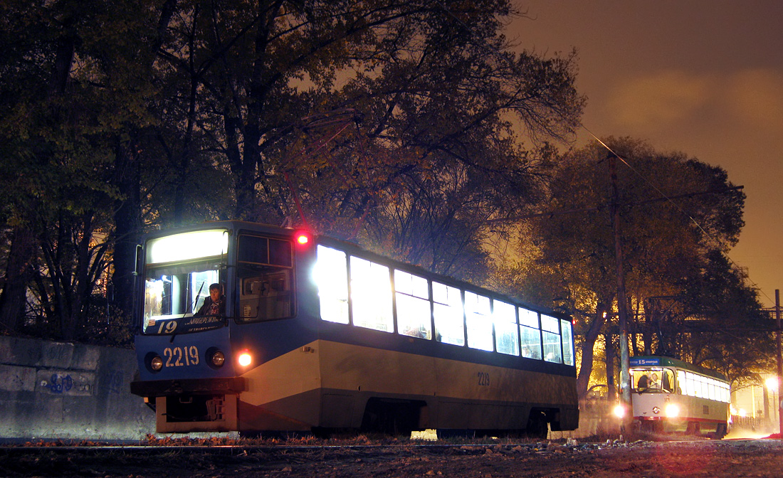 Днепр, 71-608КМ № 2219; Днепр — Прогулка на Tatra T4DM (05.11.2011)