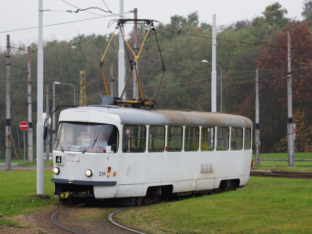 Мост ― Литвинов, Tatra T3SUCS № 235