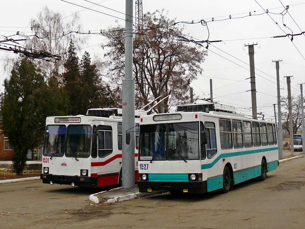 Днепр, ЮМЗ Т2 № 1527