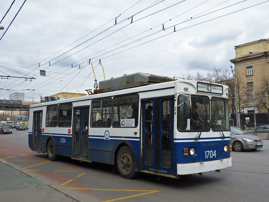 Москва, ЗиУ-682ГМ1 (с широкой передней дверью) № 1704