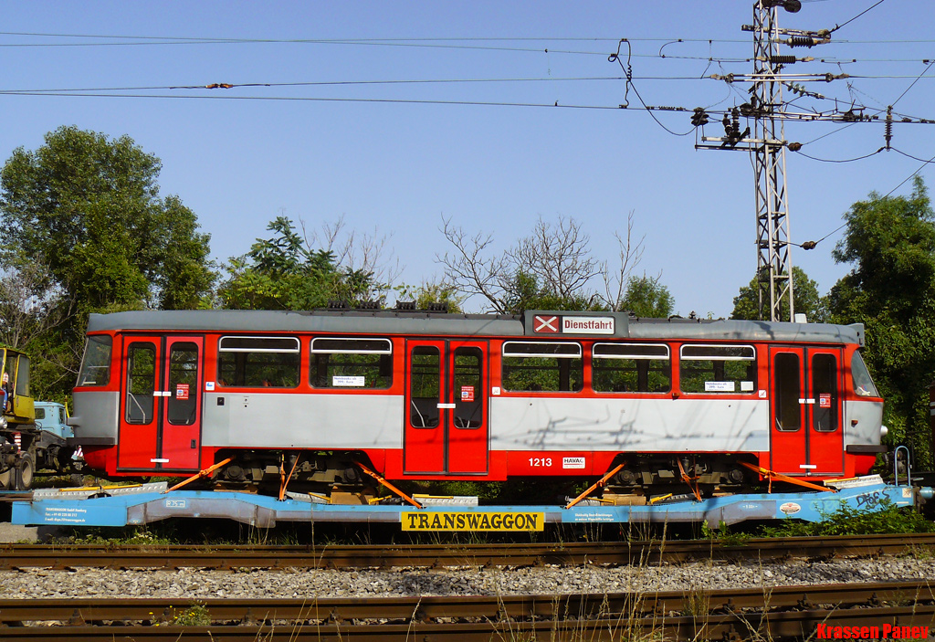 Sofia, Tatra T4DC Br. 1213; Sofia — Delivery and unloading of T4D-C in Sofia — July 2011