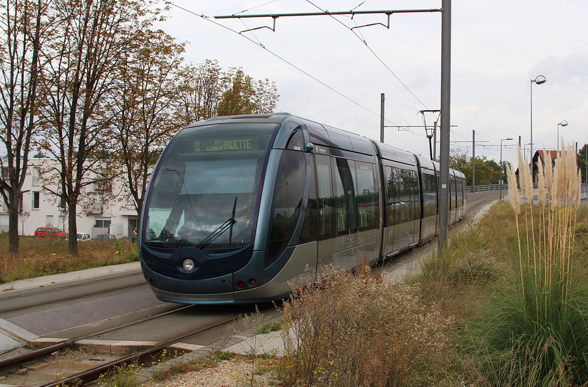 Бордо, Alstom Citadis 402 № 2203 Бордо, Alstom Citadis 402 № 2203