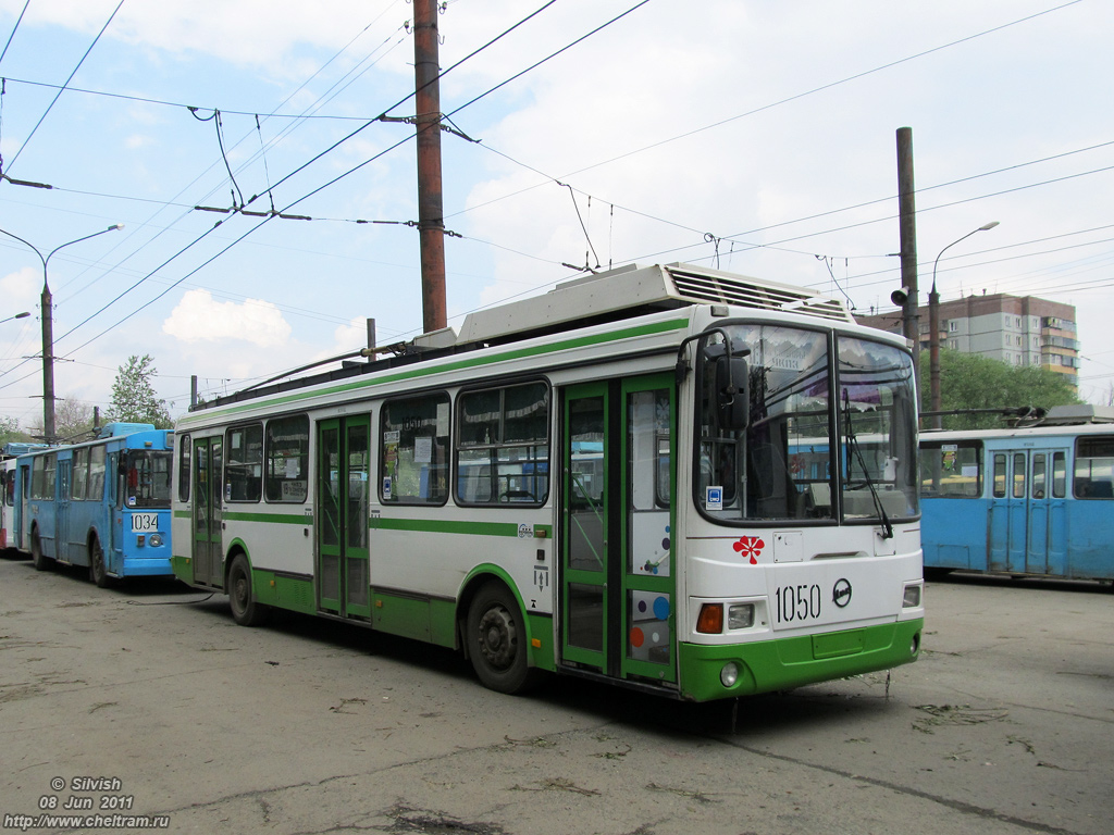 Челябинск, ЛиАЗ-5280 (ВЗТМ) № 1050