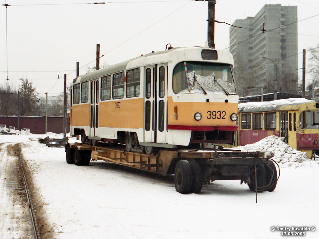 Москва, Tatra T3SU № 3932