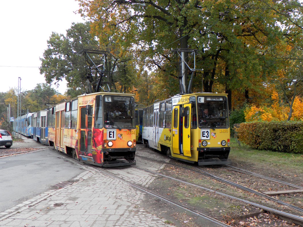Вроцлав, Konstal 105Na № 2554; Вроцлав, Konstal 105Na № 2496
