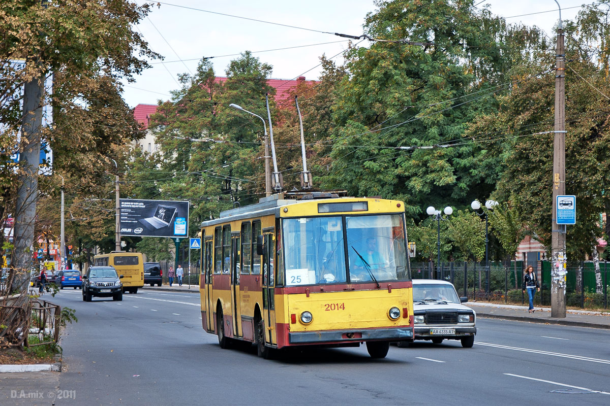 Киев, Škoda 14Tr02/6 № 2014