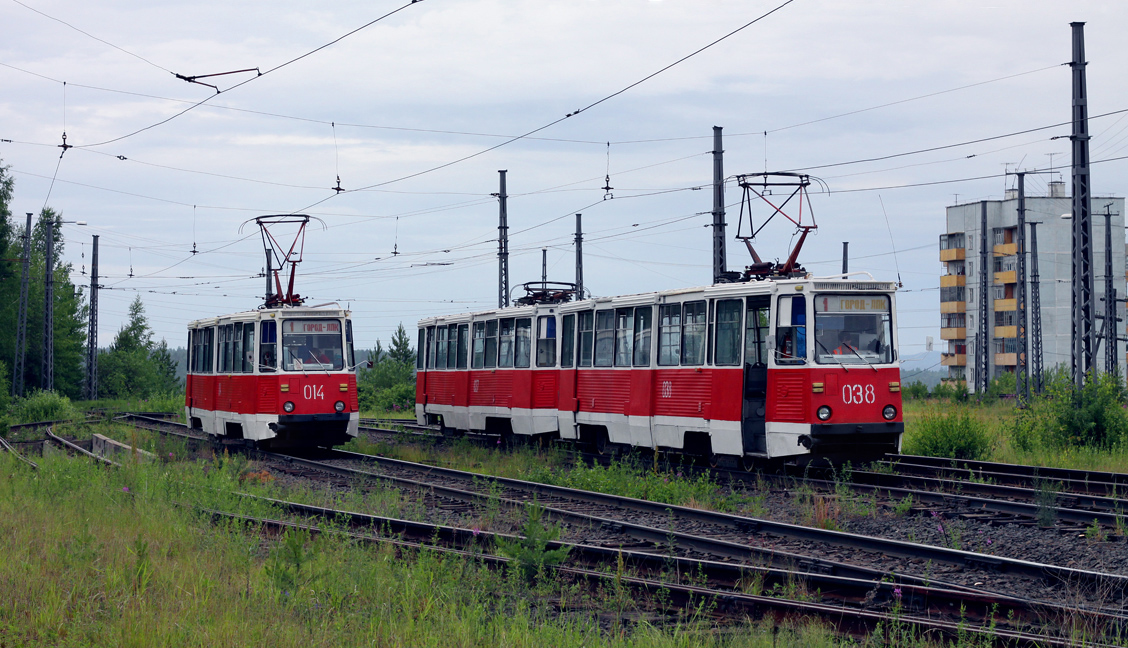 Ust-Ilimsk, 71-605 (KTM-5M3) № 014; Ust-Ilimsk, 71-605 (KTM-5M3) № 038