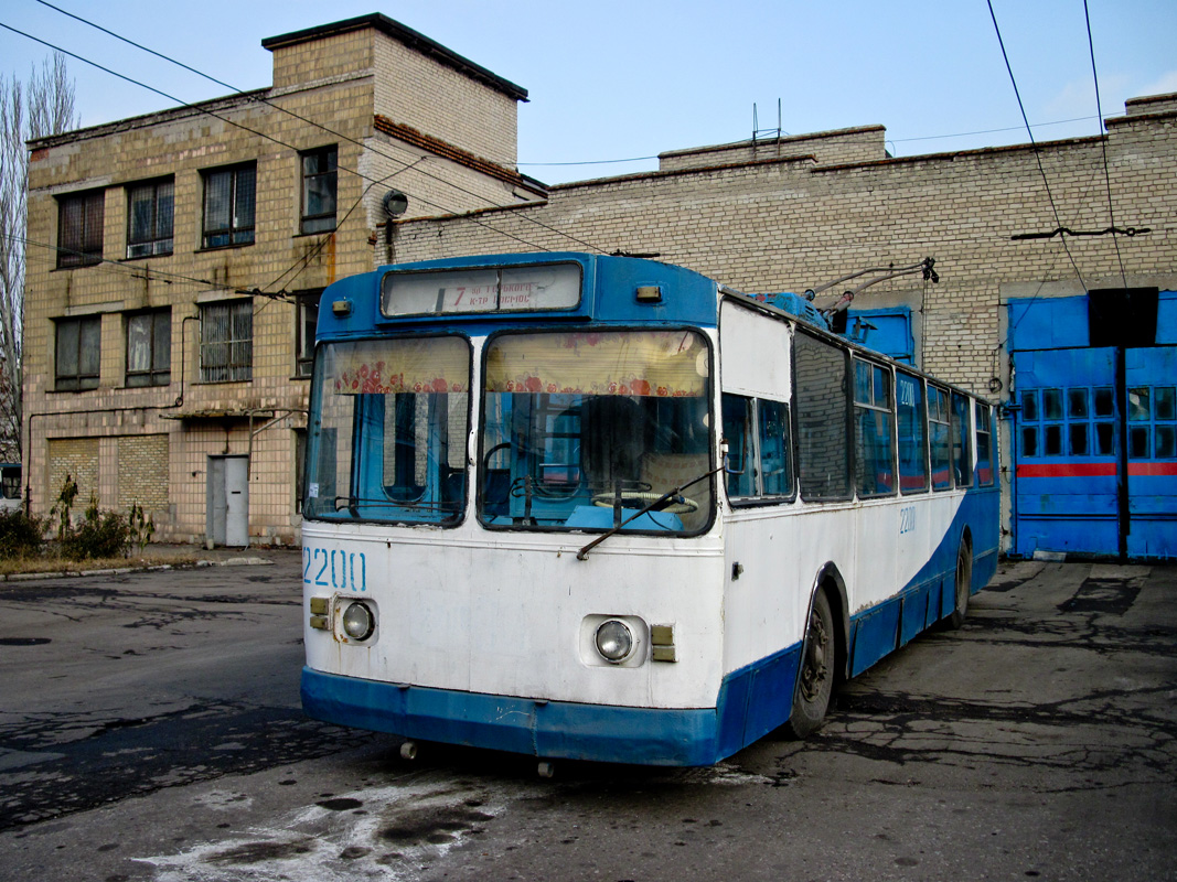 Донецк, ЗиУ-682В1 № 2200