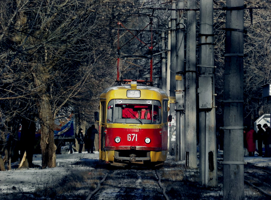 Kharkiv, Tatra T3SU N°. 671