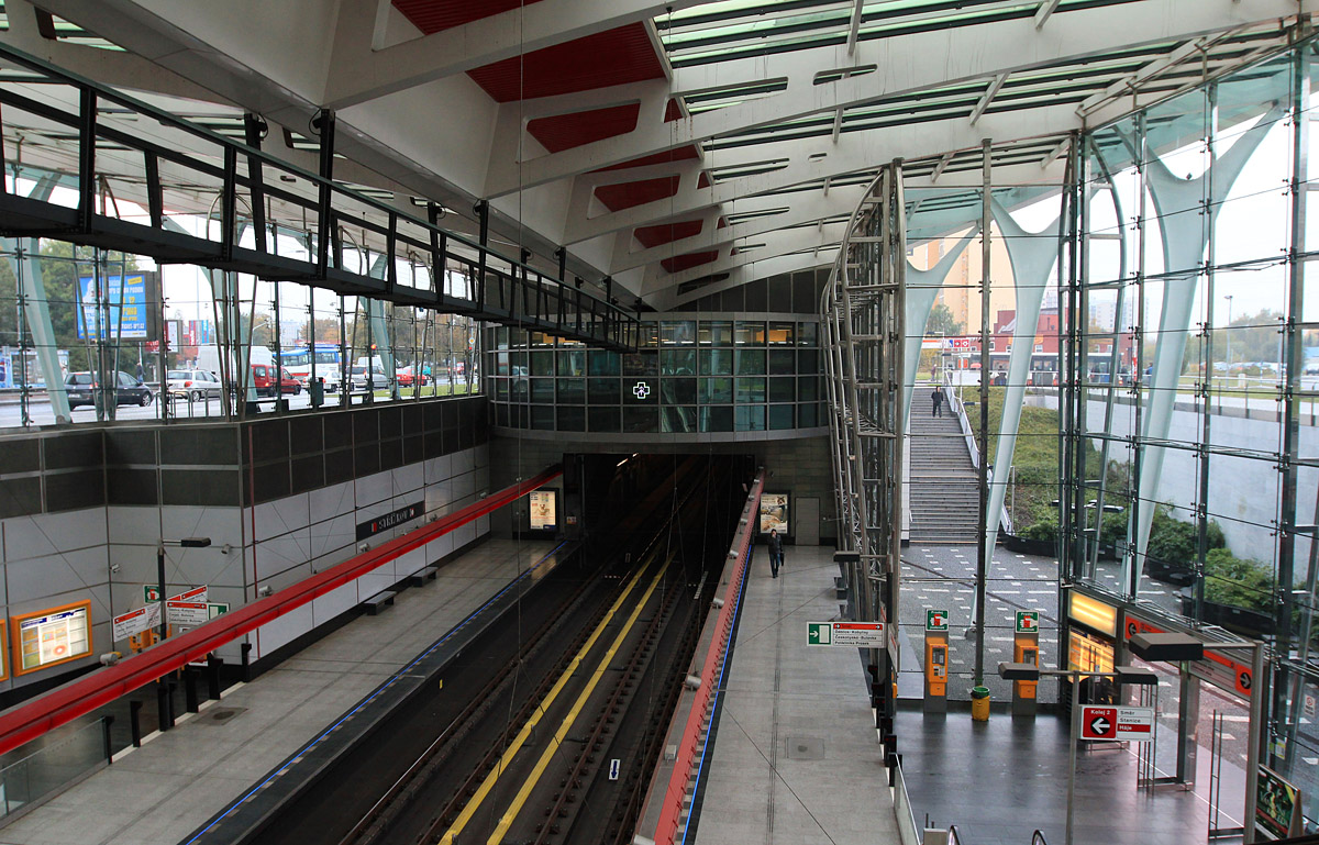 Прага — Метрополитен: линия C Прага — Метрополитен: линия C