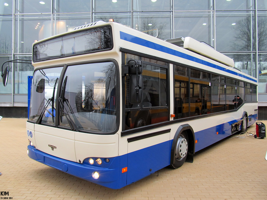 Москва, СВАРЗ-МАЗ-6235.00 № 6832