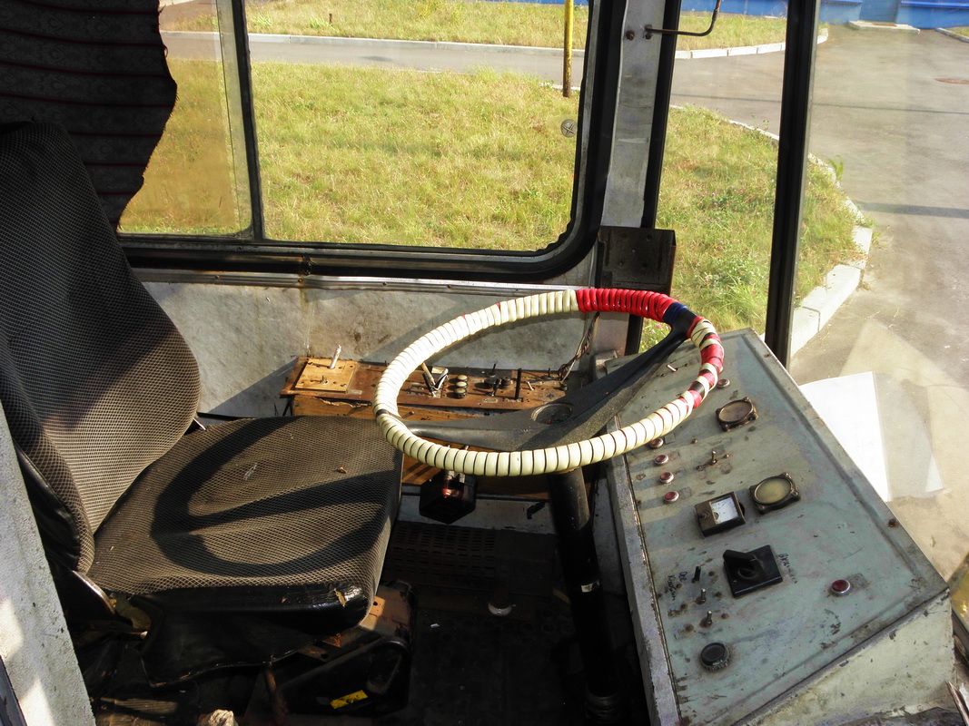 Kijów, Škoda 14Tr02/6 Nr 195