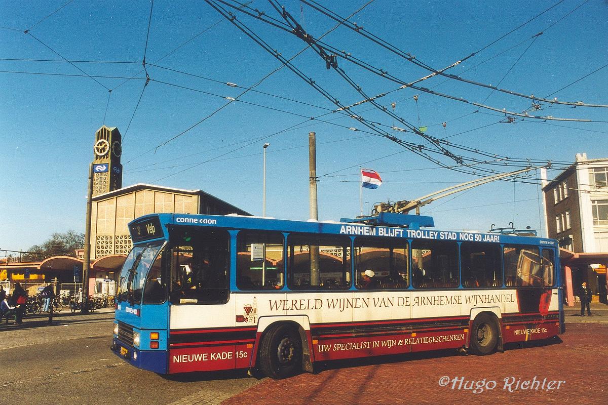 Арнем, DAF Den Oudsten B79T-KM560 / Kiepe № 0149