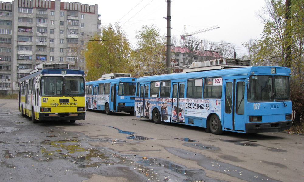 Львов, ЛАЗ-52522 № 037; Львов, ЛАЗ-52522 № 027