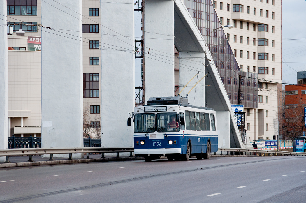 Москва, ЗиУ-682ГМ1 (с широкой передней дверью) № 1574