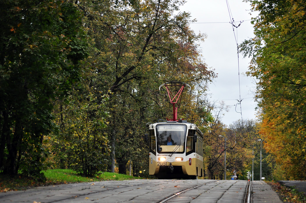 Москва, 71-619К № 2051