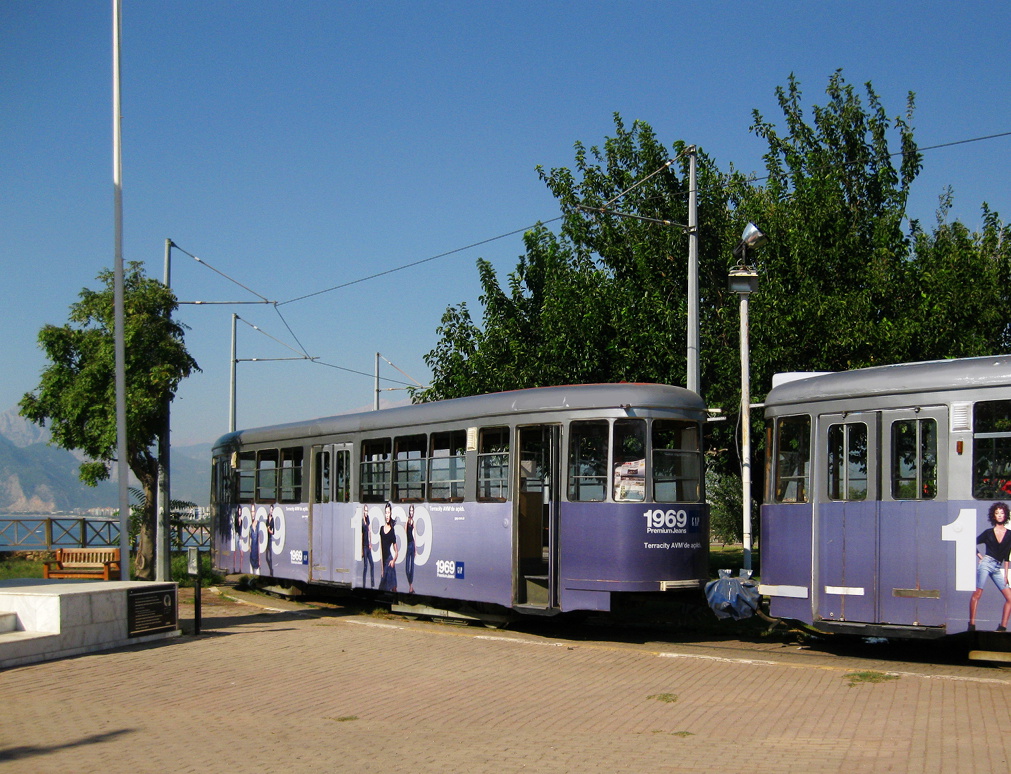 Antalija, Duewag B4 č. 4