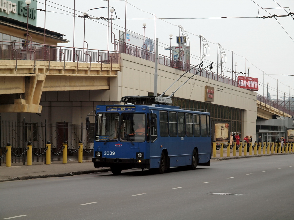Одесса, ЮМЗ Т2 № 2039
