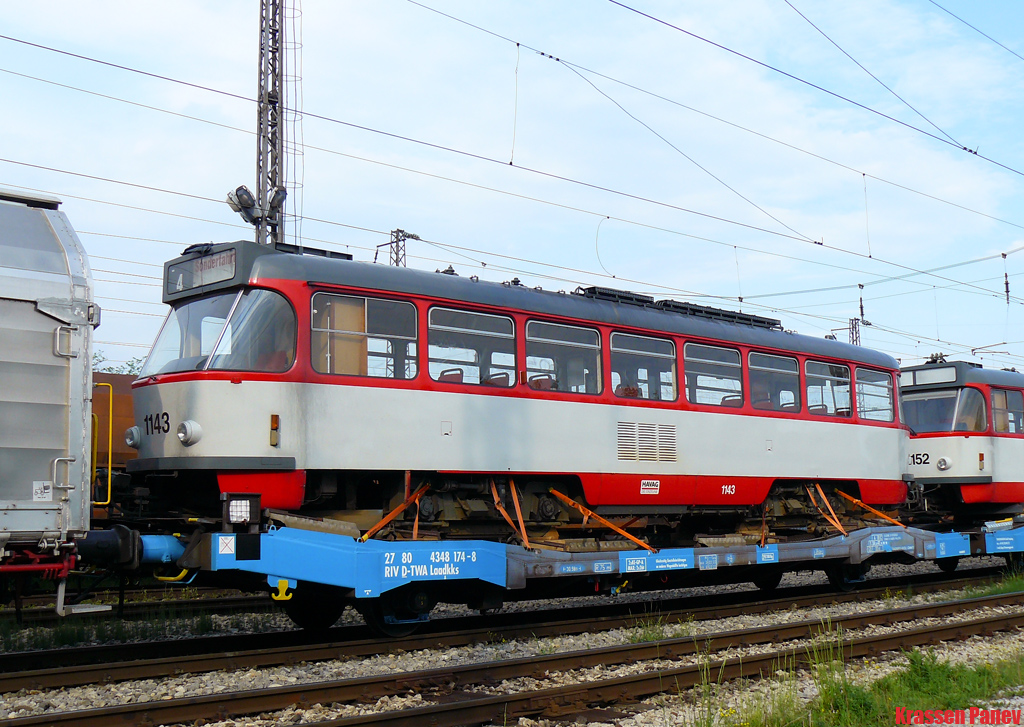 София, Tatra T4DC № 1143; София — Доставка и разтоварване на T4D-C от Хале — юли 2011 г.