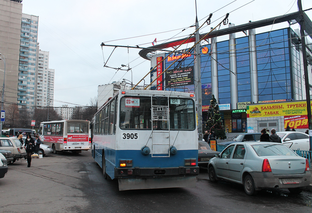 Москва, ЮМЗ Т2 № 3905