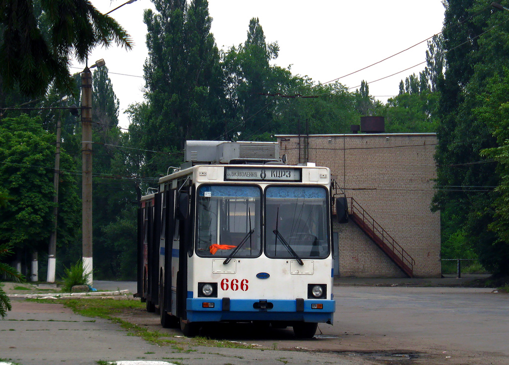 Кривой Рог, ЮМЗ Т2 мод. 7 № 666