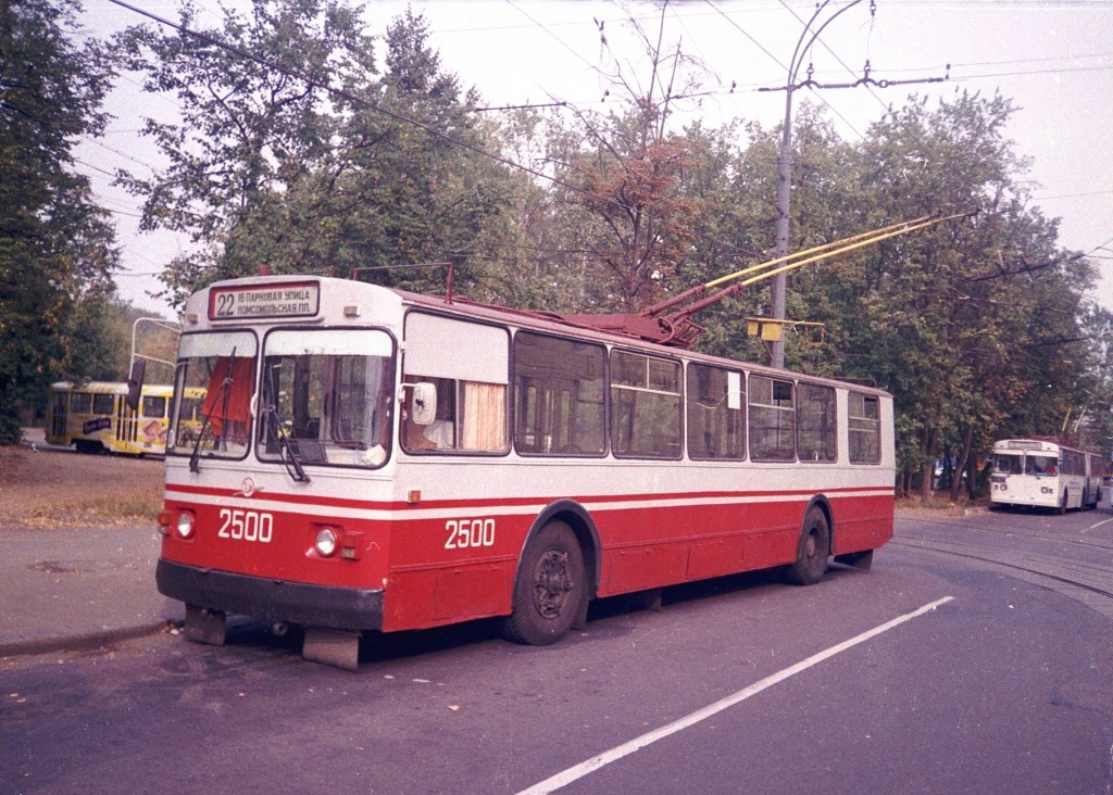 Москва, ЗиУ-682В-013 [В0В] № 2500