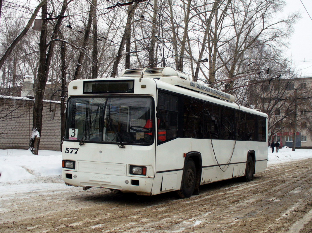 Киров, БТЗ-52764Р № 577