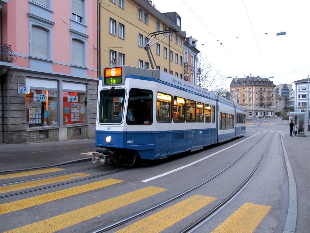 Zürich, SWP/SIG/ABB Be 4/8 "Tram 2000 Sänfte" č. 2102